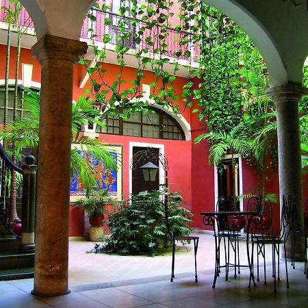Hotel Reforma Merida Exterior photo