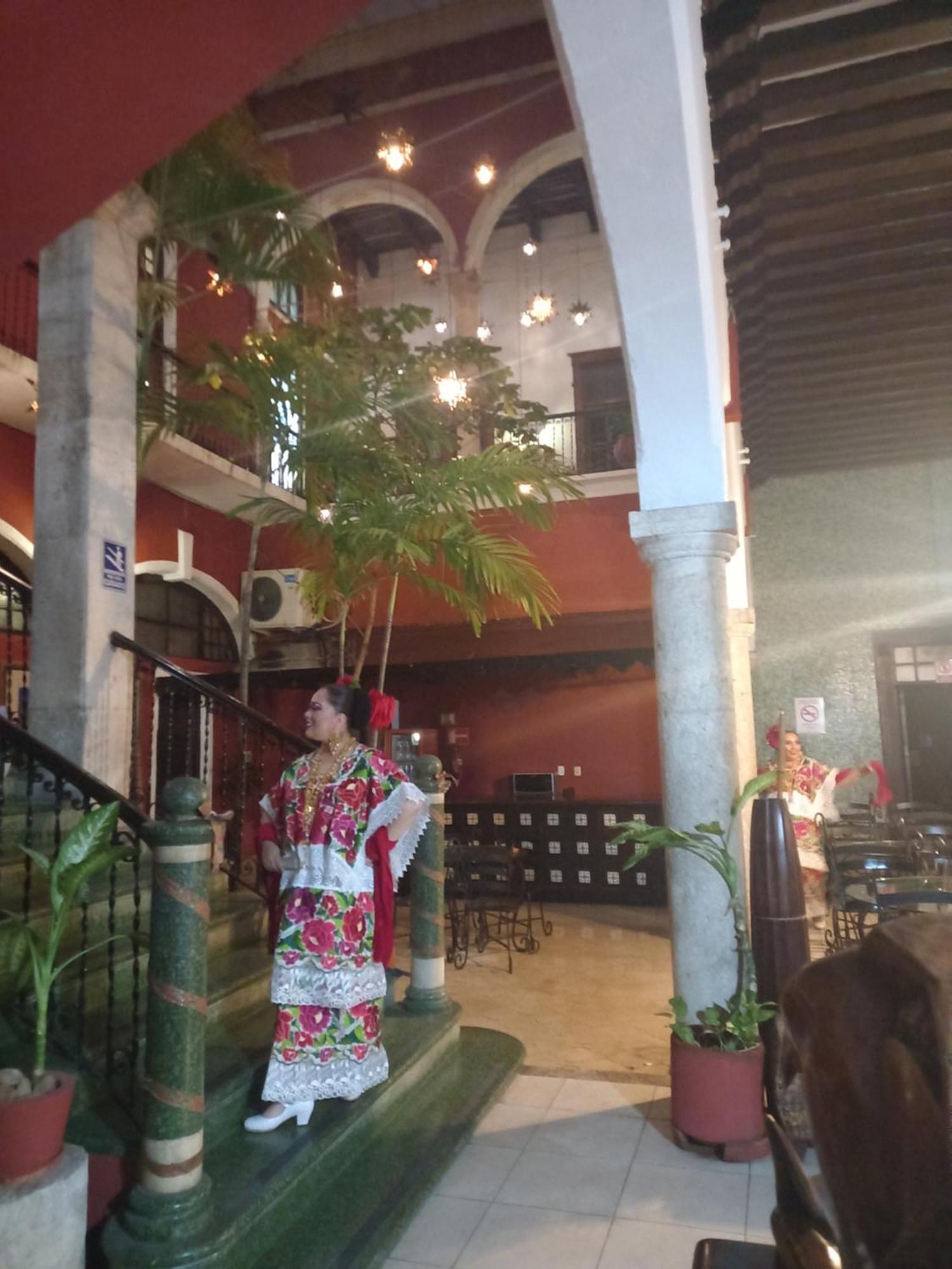 Hotel Reforma Merida Exterior photo