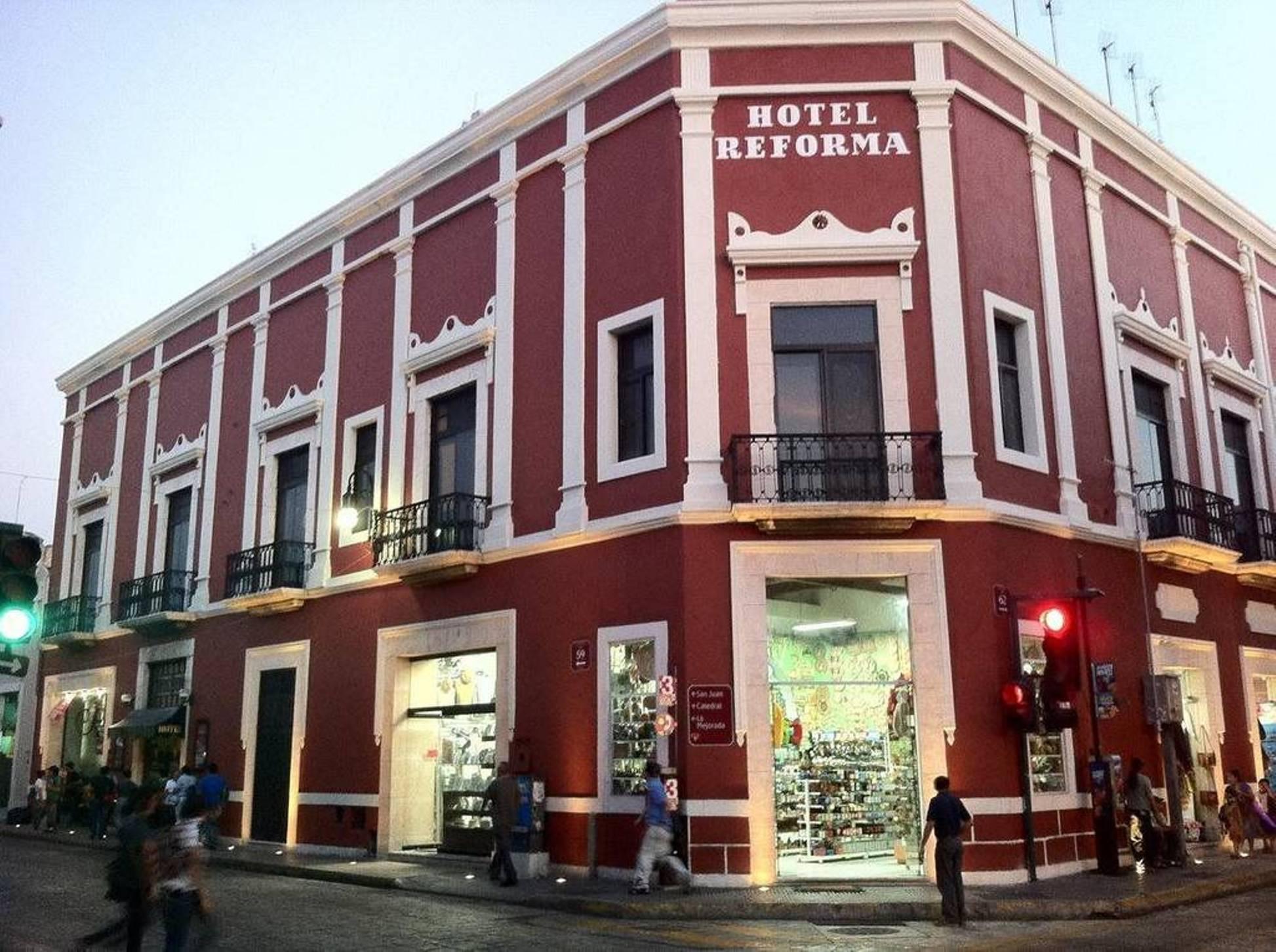 Hotel Reforma Merida Exterior photo